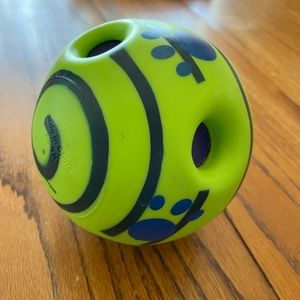 ⭐️ 3 for $15 ⭐️ Wobble Wag interactive Dog Toy